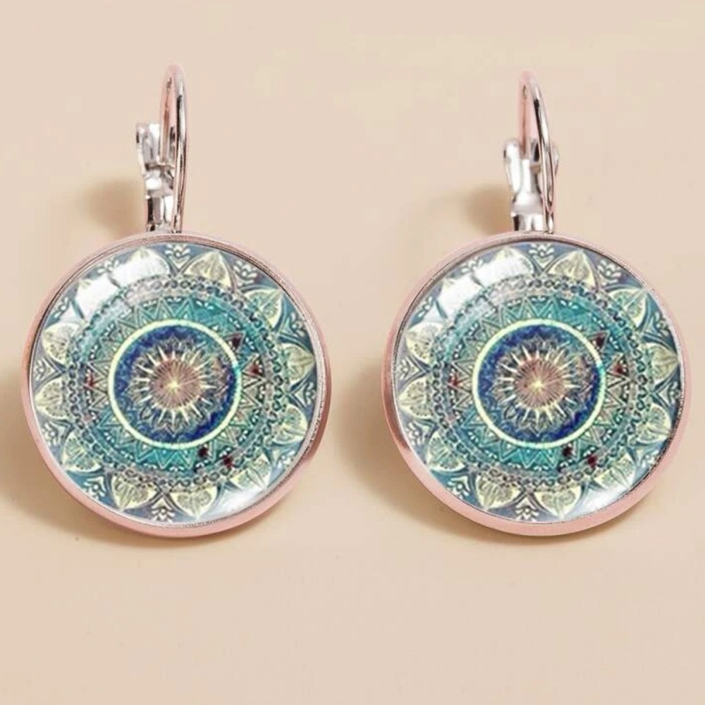 Charm Mandala, Starburst Art Picture,Henna Crystal Dangle Glass Earrings